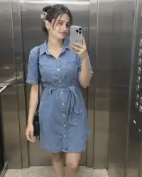 Kritika 23, Andheri dating escort — lift mirror selfie