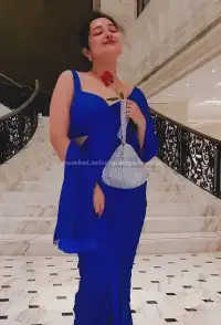 transparent portrait of Neha, South Mumbai call girls