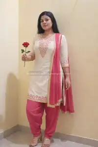 mature portrait of Sakshi, Thane, Mumbai call girls