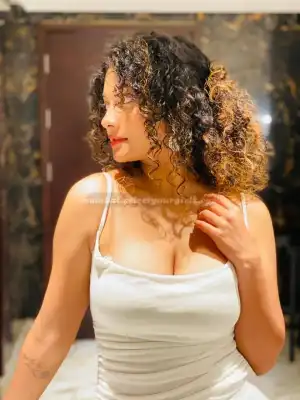 Harshita — air hostess escort in Andheri, Mumbai