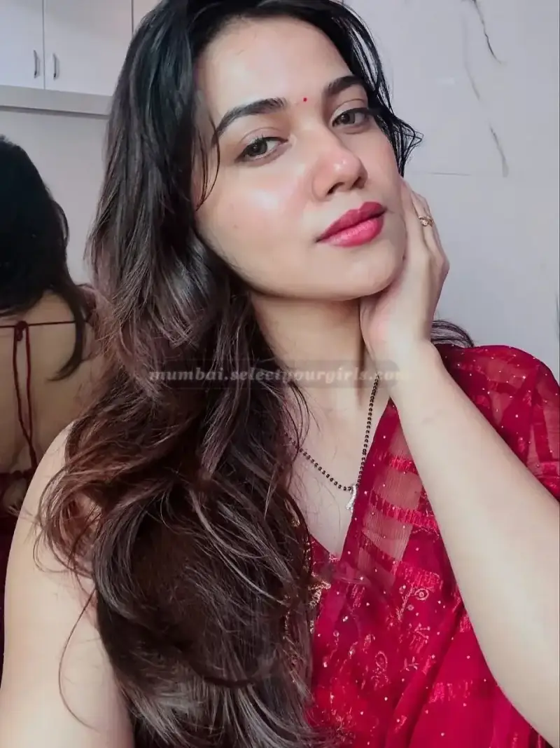 Manisha — housewife escort in Mira Road, Mumbai