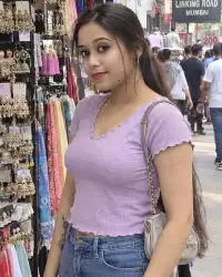 Nikita — petite escort in Bandra on Linking Road, Mumbai