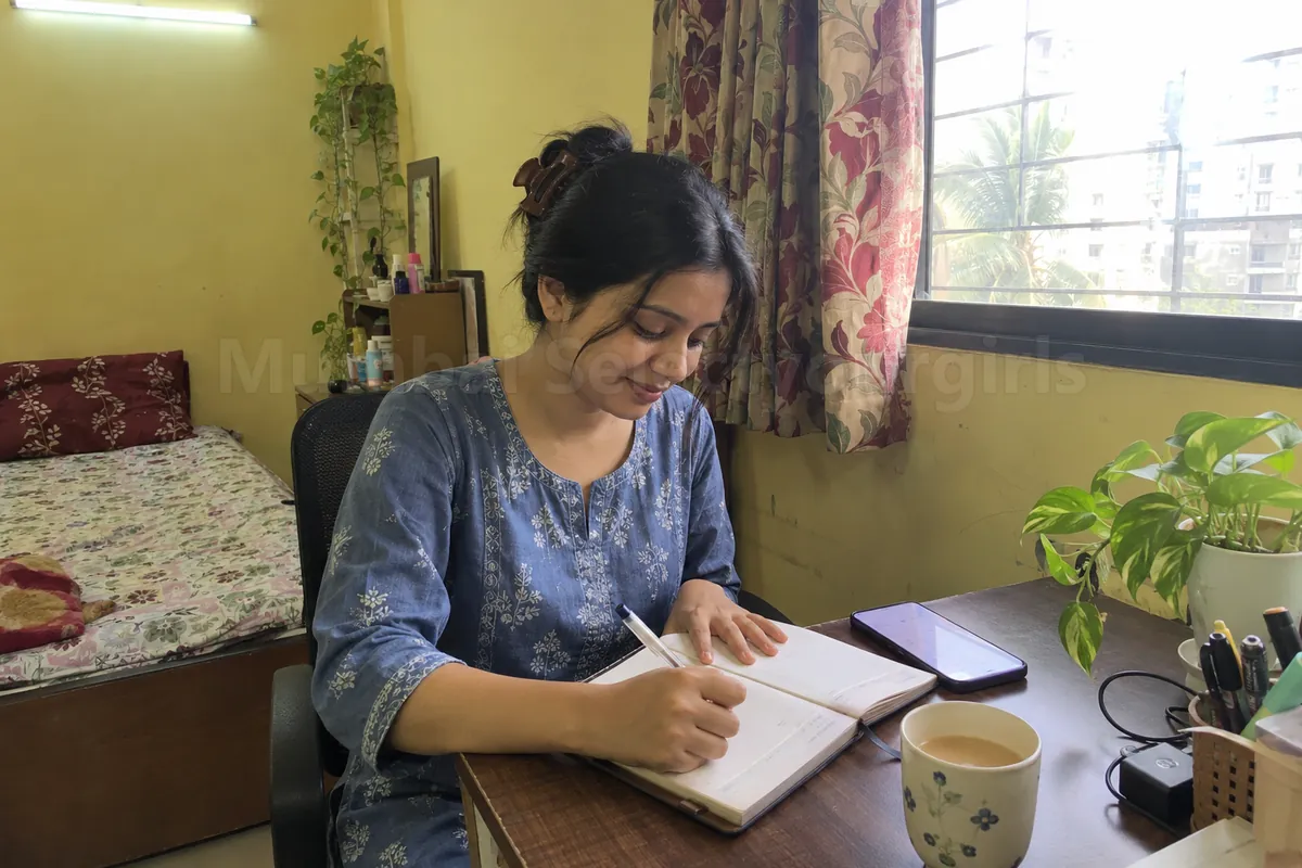 An independent escort in Mumbai planning her own week at home