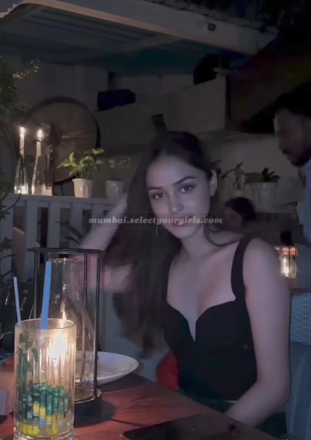 Kavya in elegant attire — russian escort Juhu, Mumbai