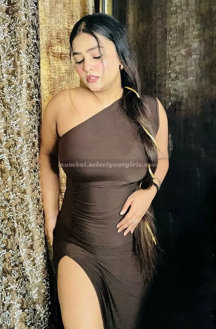 Beautiful Khushi, Kalyan, Mumbai affordable escort photograph