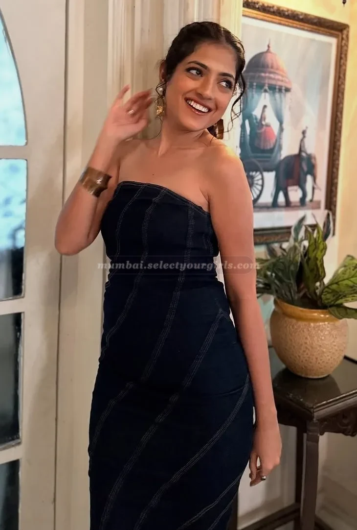 professionally-presented Kusum 26, real photo from Colaba, Mumbai