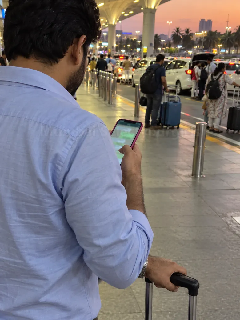 Booking a Mumbai escort, step 1: sending one WhatsApp message after landing at Mumbai airport