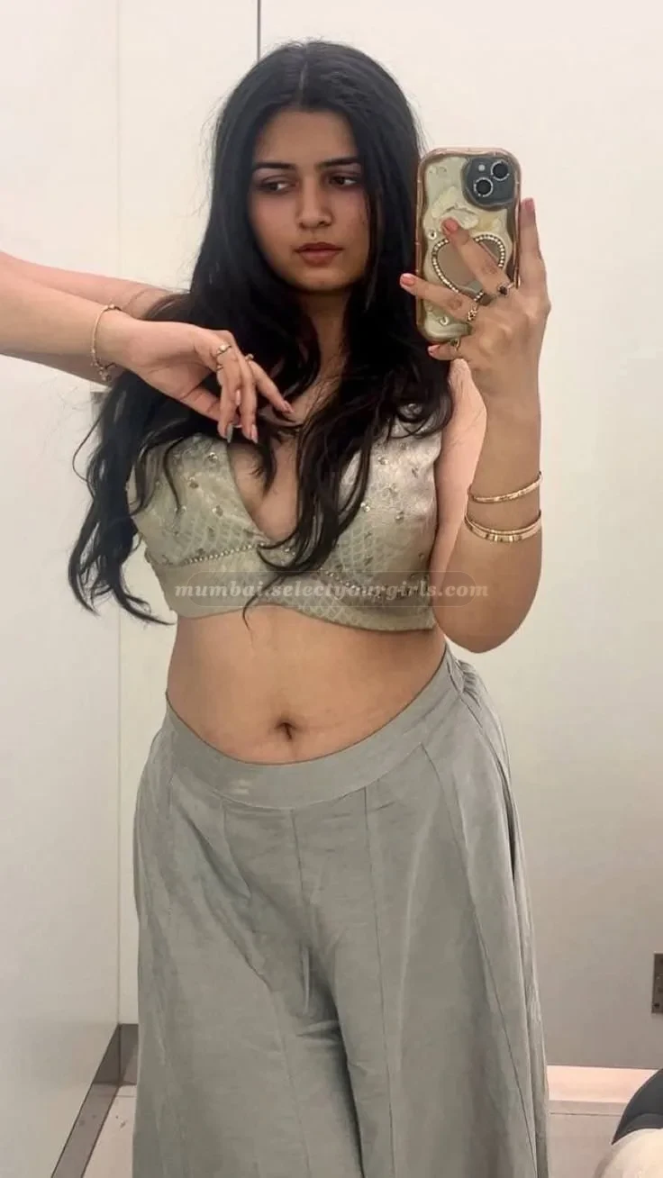 Geeta — mallu escort in Colaba, Mumbai