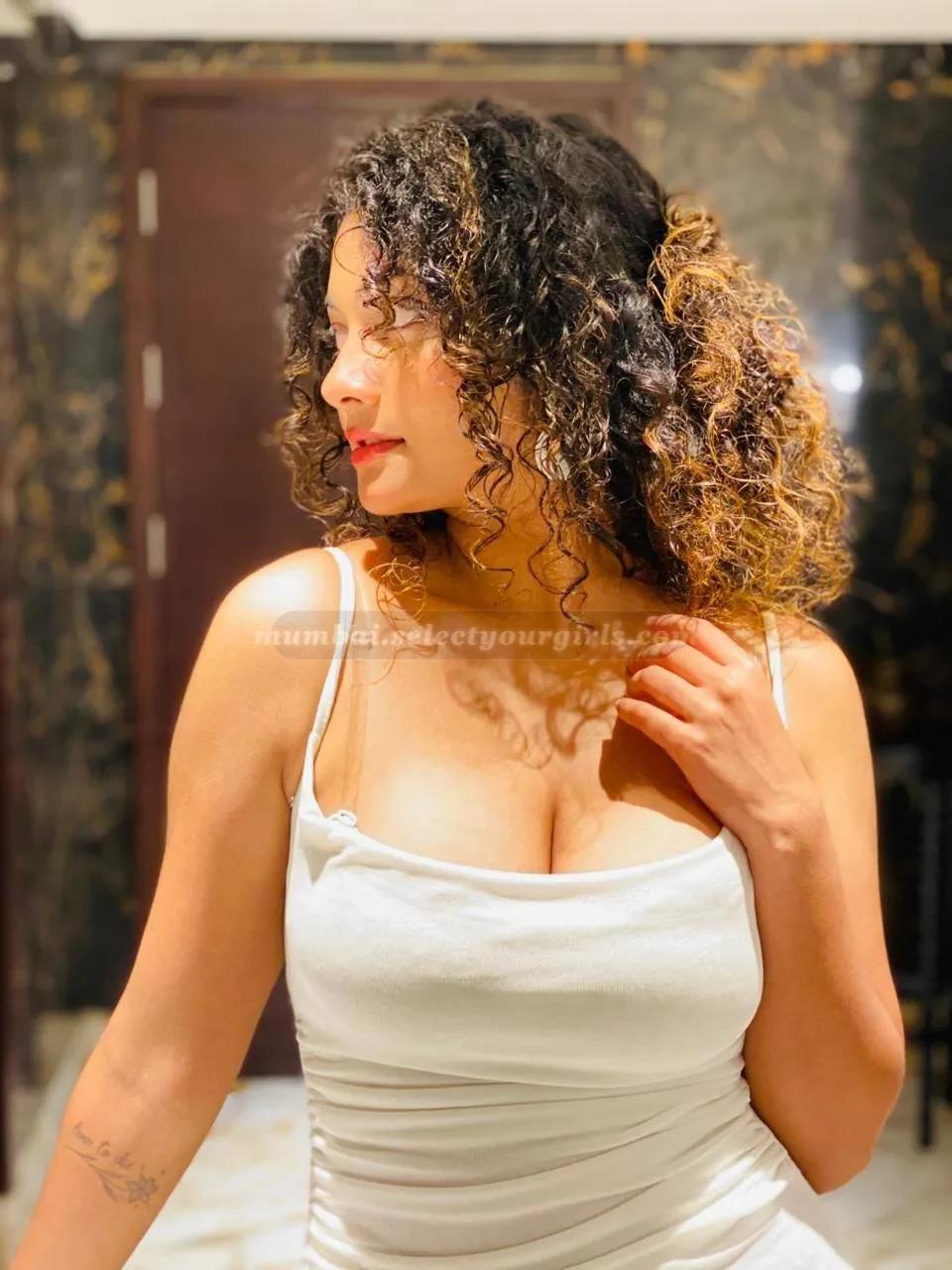 Harshita — air hostess escort in Andheri, Mumbai