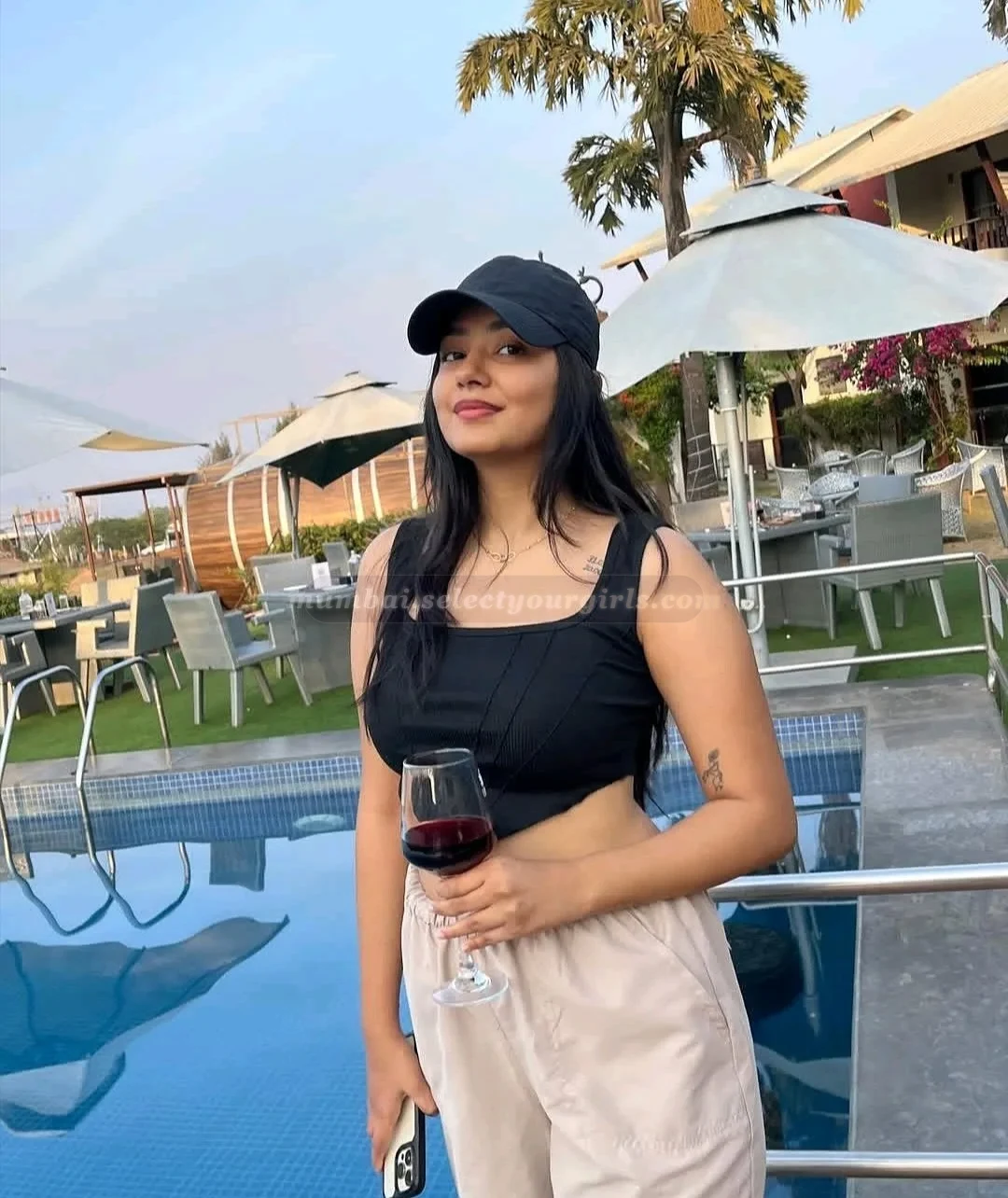 Shivani — aunty escort in Mira Road, Mumbai